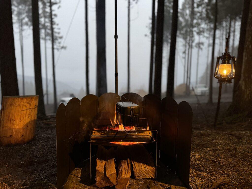 幻想的なキャンプ