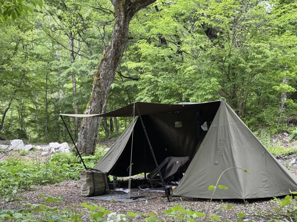 軽量で無骨なキャンプギア9選！200泊近く使い倒したおすすめギアも紹介