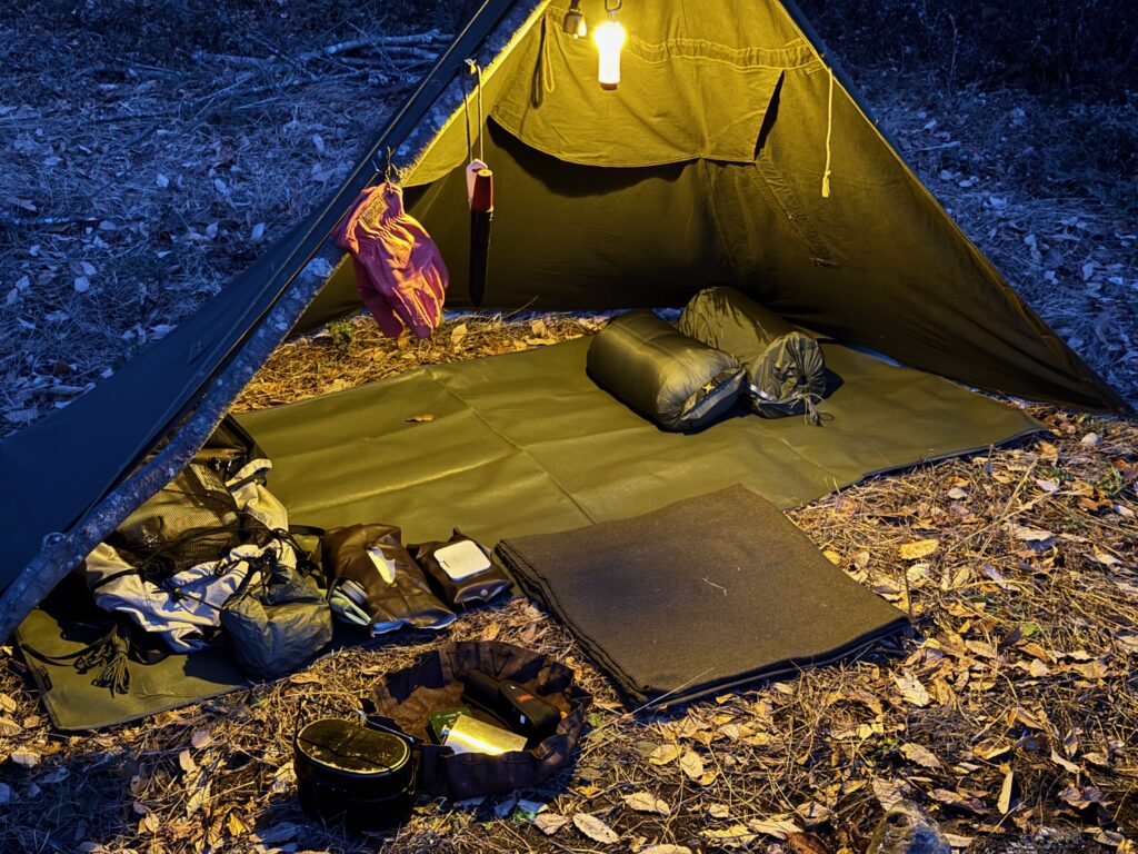 Bee Nesting スタッフサック